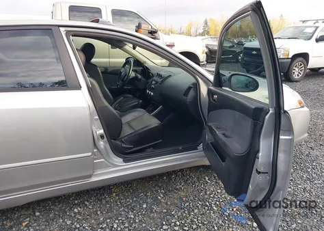 2006 Nissan Altima 3.5 Se-R from USA, damaged, VIN 1N4BL11D26C168288